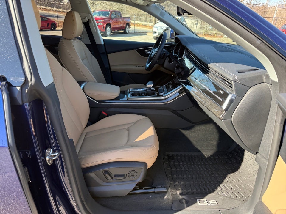 2023 Audi Q8 Premium Plus 55 TFSI quattro Tiptronic