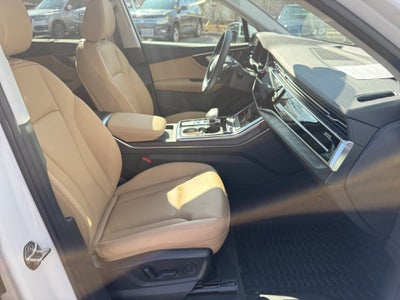2022 Audi Q7 Premium Plus 55 TFSI quattro Tiptronic