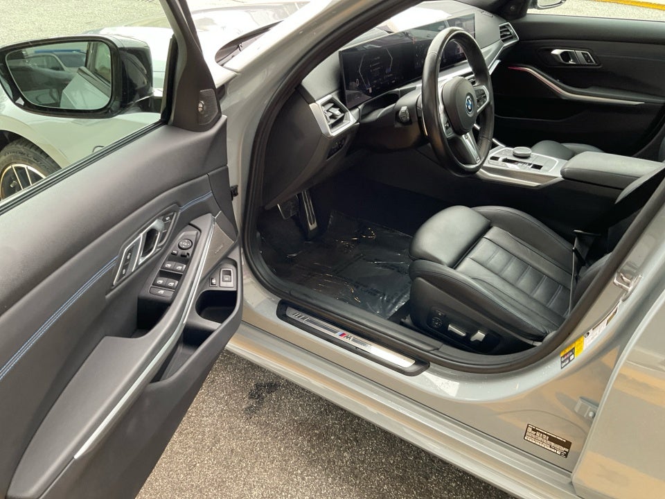 2023 BMW 330e xDrive