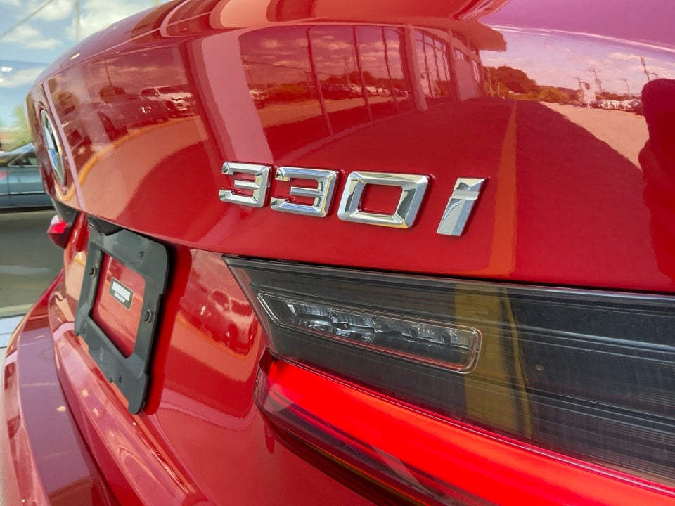 2022 BMW 330i 330i