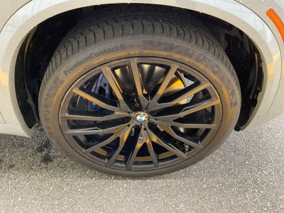 2024 BMW X5 M60i