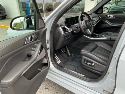 2024 BMW X5 M60i