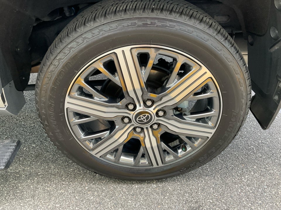 2023 Toyota Sequoia Capstone