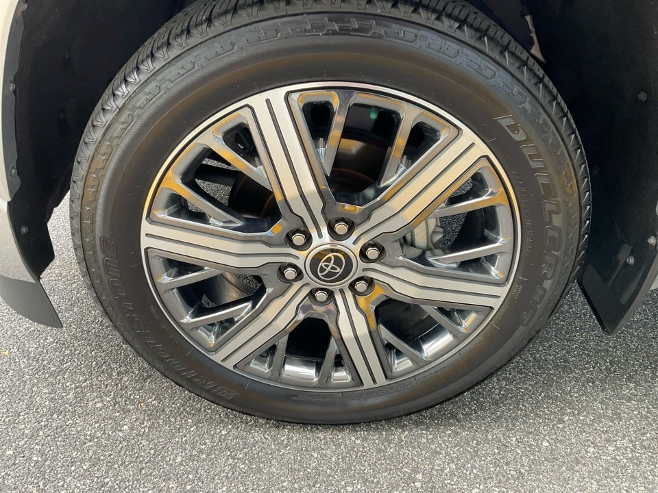 2023 Toyota Sequoia Capstone