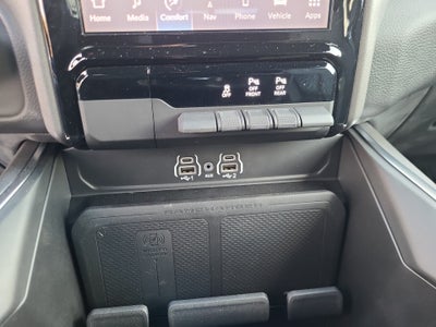 2025 RAM 1500 Big Horn Crew Cab 4x4 5'7" Box