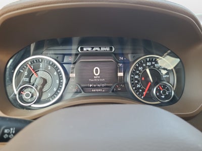 2020 RAM 1500 Laramie Crew Cab 4x4 6'4" Box