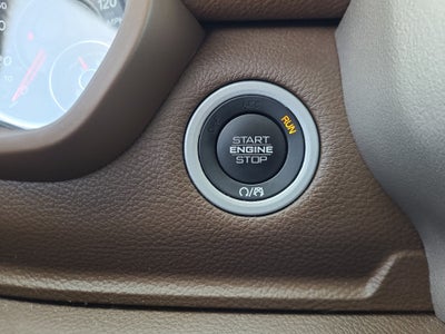 2020 RAM 1500 Laramie Crew Cab 4x4 6'4" Box