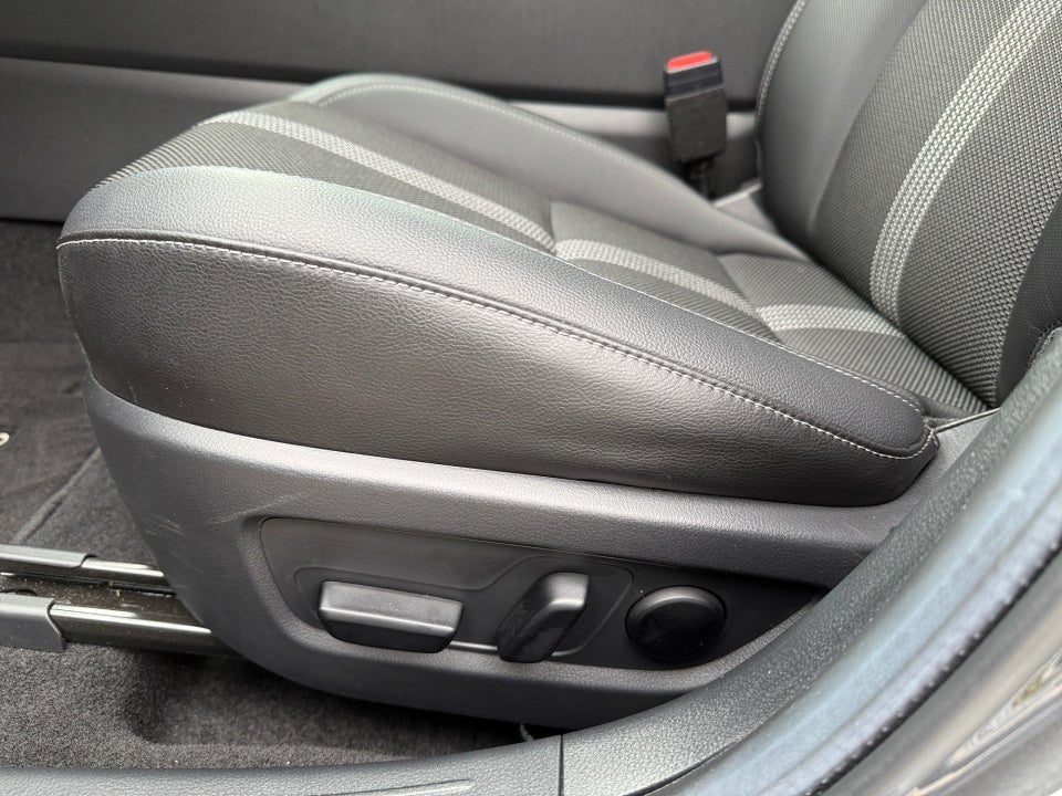 2025 Mazda Mazda CX-50 Hybrid Preferred Package