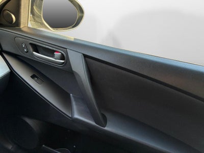 2012 Mazda Mazda3 Hatchback i Touring