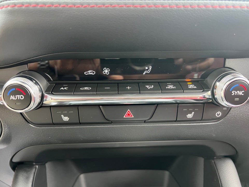 2026 Mazda Mazda3 Sedan 2.5 S Carbon Edition
