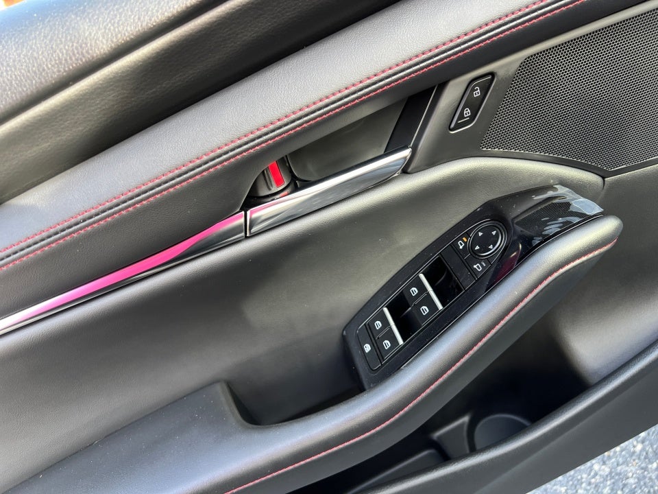 2026 Mazda Mazda3 Hatchback 2.5 S Carbon Edition