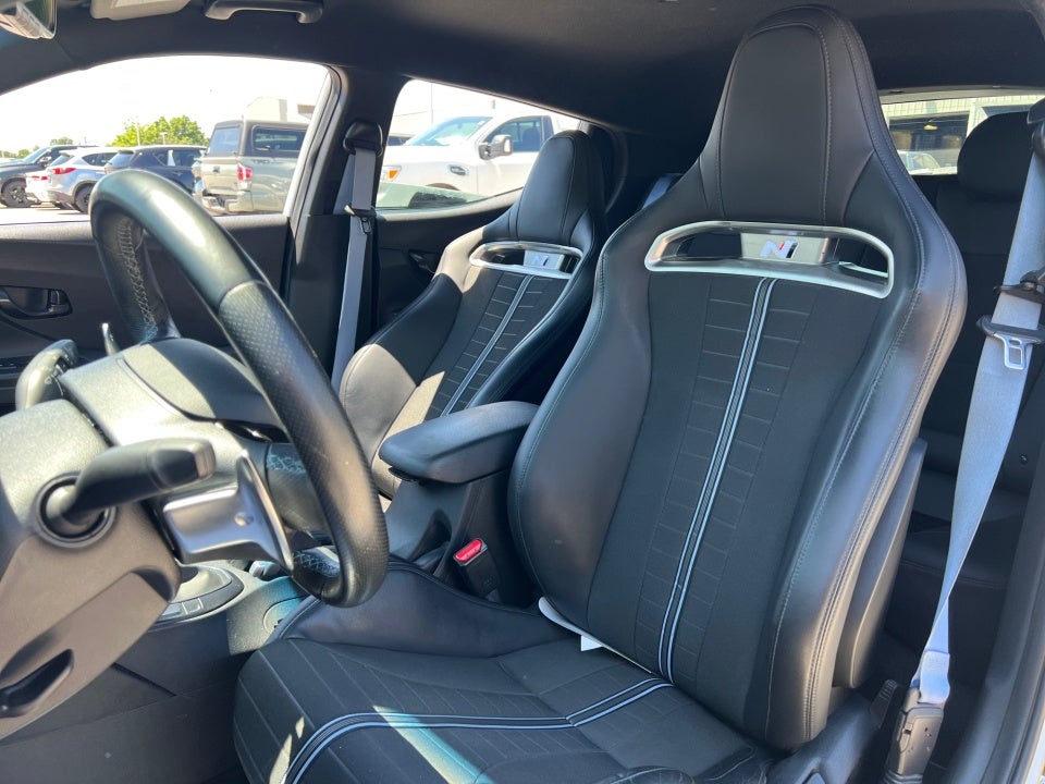 2022 Hyundai Veloster N Base