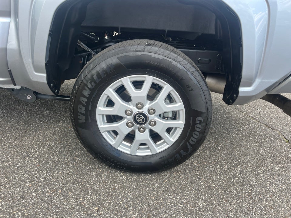 2025 Toyota Tacoma SR5