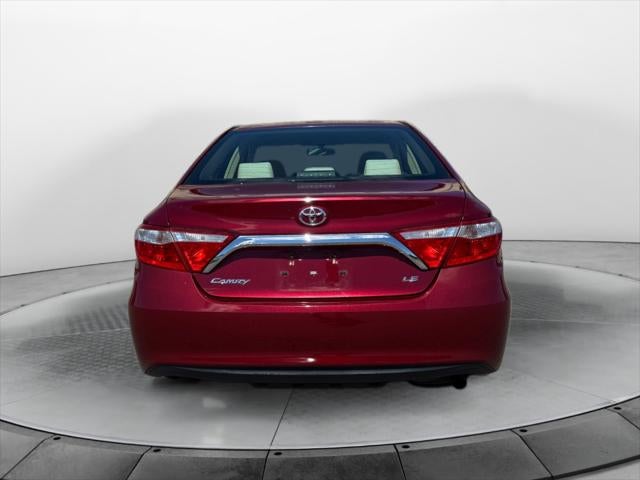 2016 Toyota CAMRY LE