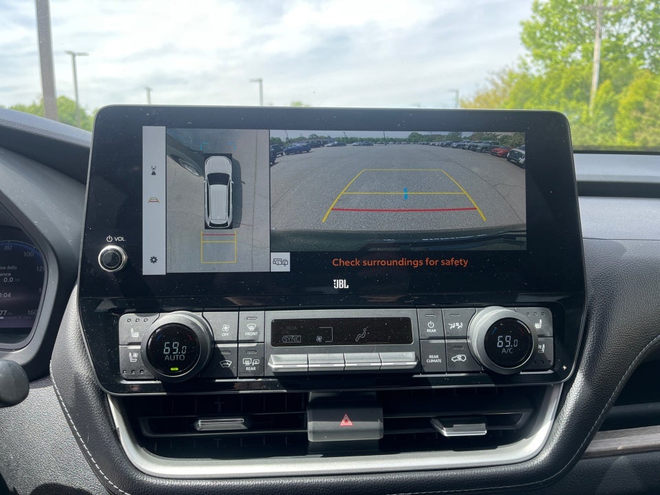 2024 Toyota GRAND HIGHLANDER Platinum