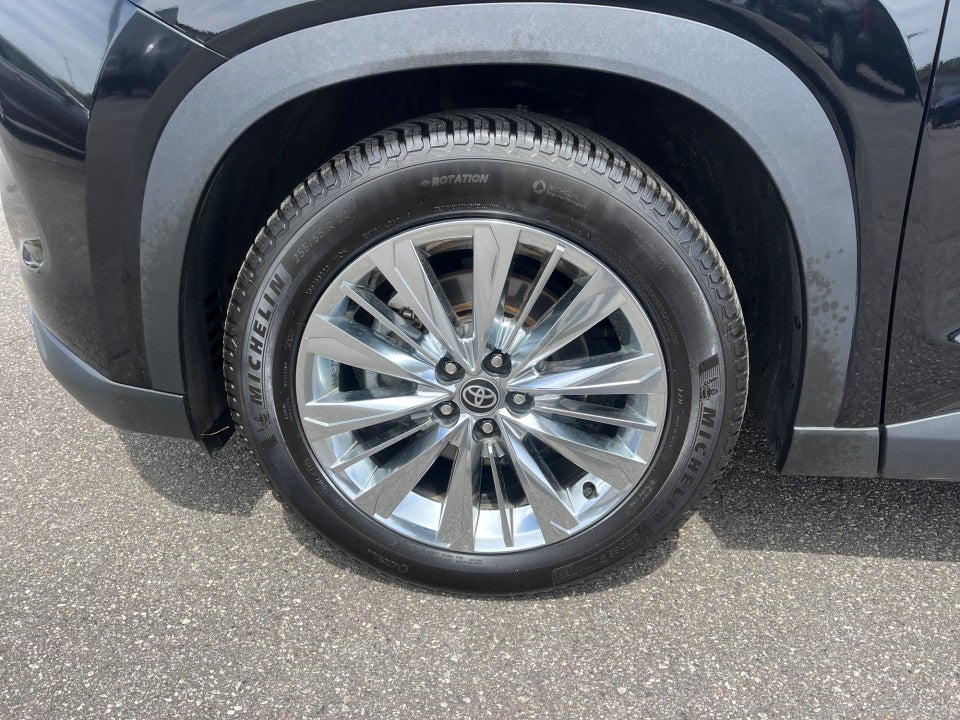 2024 Toyota GRAND HIGHLANDER Platinum