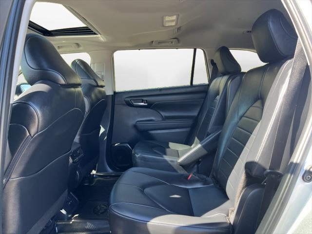 2025 Toyota HIGHLANDER HEV XLE