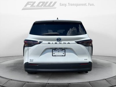 2025 Toyota Sienna XLE