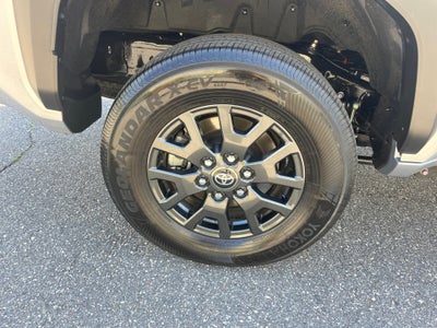 2025 Toyota 4RUNNER SR5