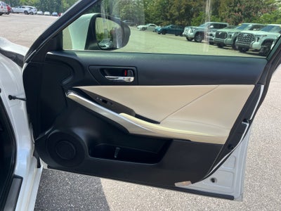 2016 Lexus IS 4dr Sdn AWD