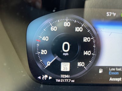 2019 Volvo XC40 T4 Momentum