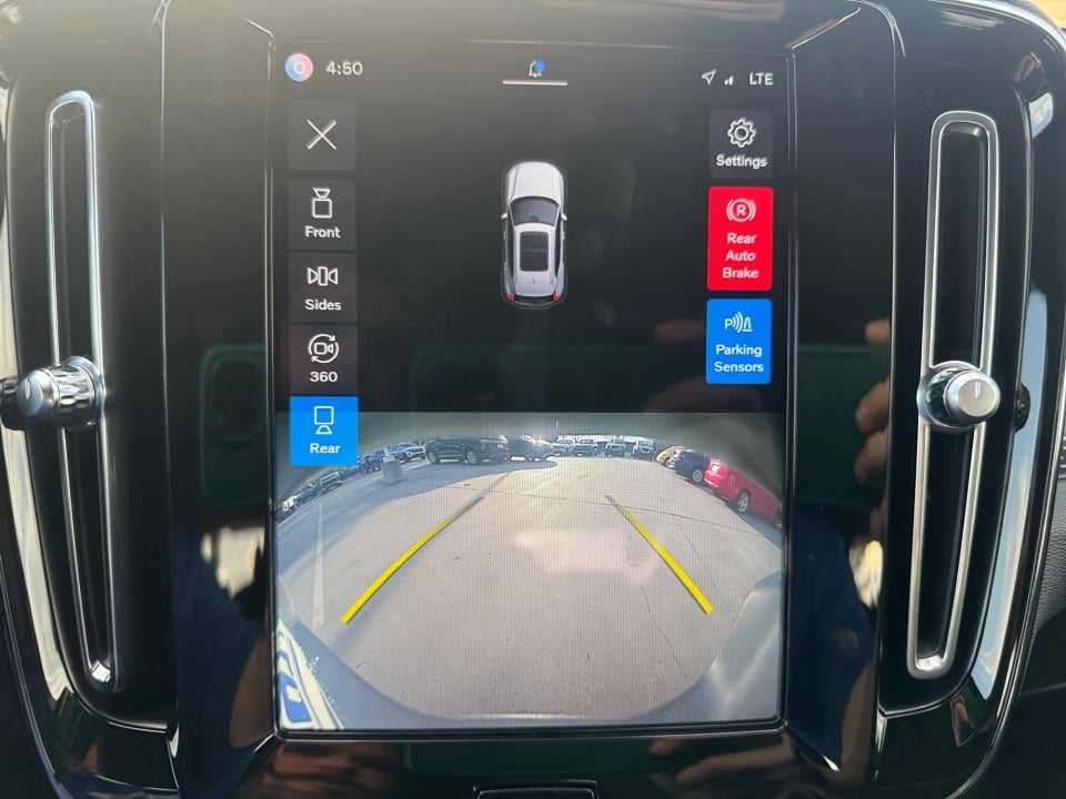 2021 Volvo XC40 Recharge Pure Electric P8