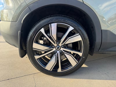 2021 Volvo XC40 Recharge Pure Electric P8