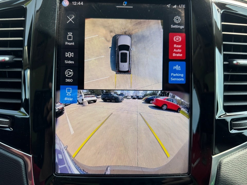 2024 Volvo XC90 B6 Plus Bright Theme 7-Seater