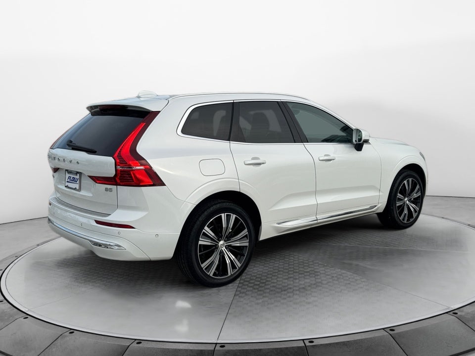 2023 Volvo XC60 B5 Plus Bright Theme