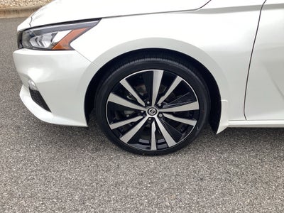 2022 Nissan Altima SR FWD