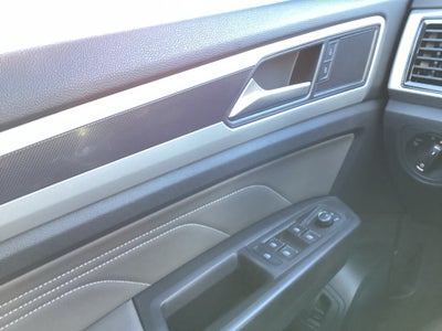 2023 Volkswagen Atlas Cross Sport 3.6L V6 SEL R-Line Black