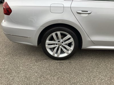 2018 Volkswagen Passat 2.0T SE