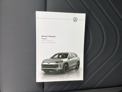 2025 Volkswagen Tiguan 2.0T SE R-Line Black
