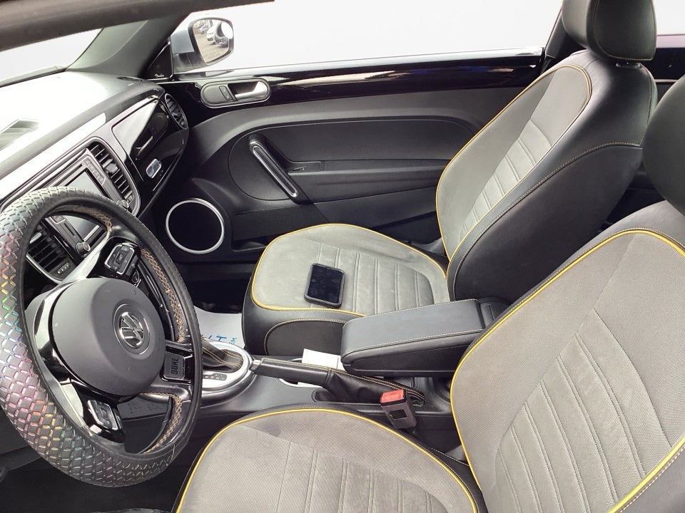 2018 Volkswagen Beetle 2.0T Dune