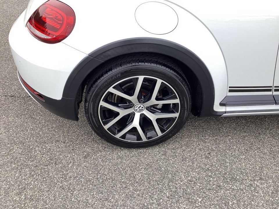 2018 Volkswagen Beetle 2.0T Dune