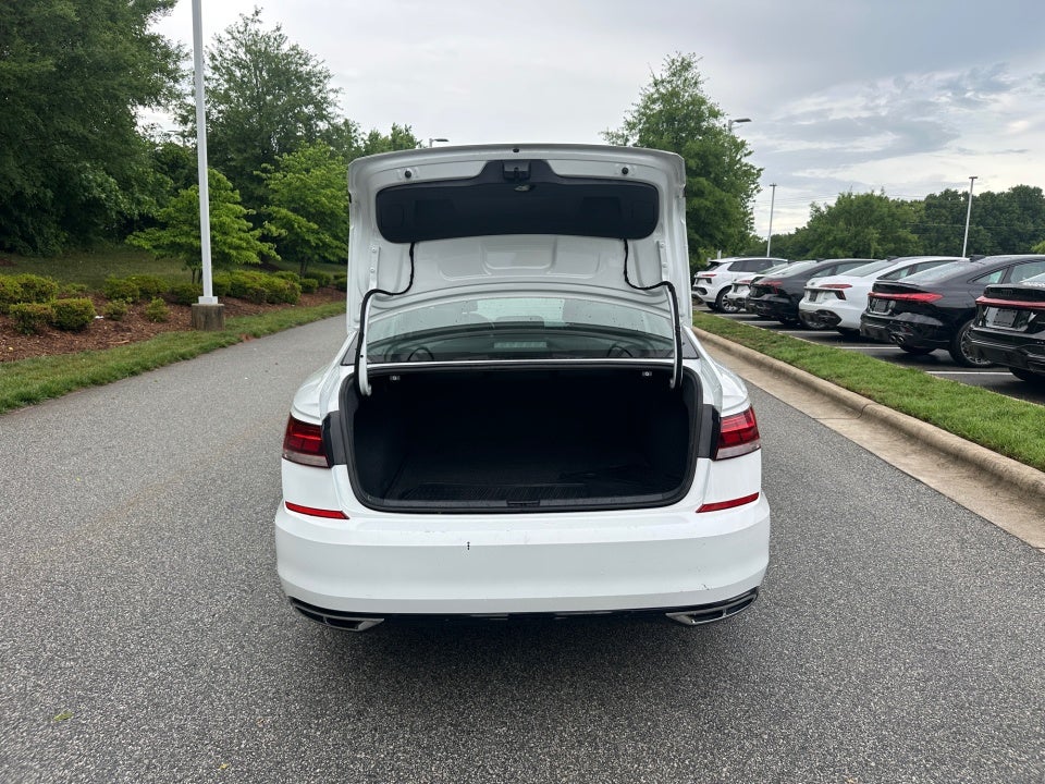 2021 Volkswagen Passat 2.0T R-Line