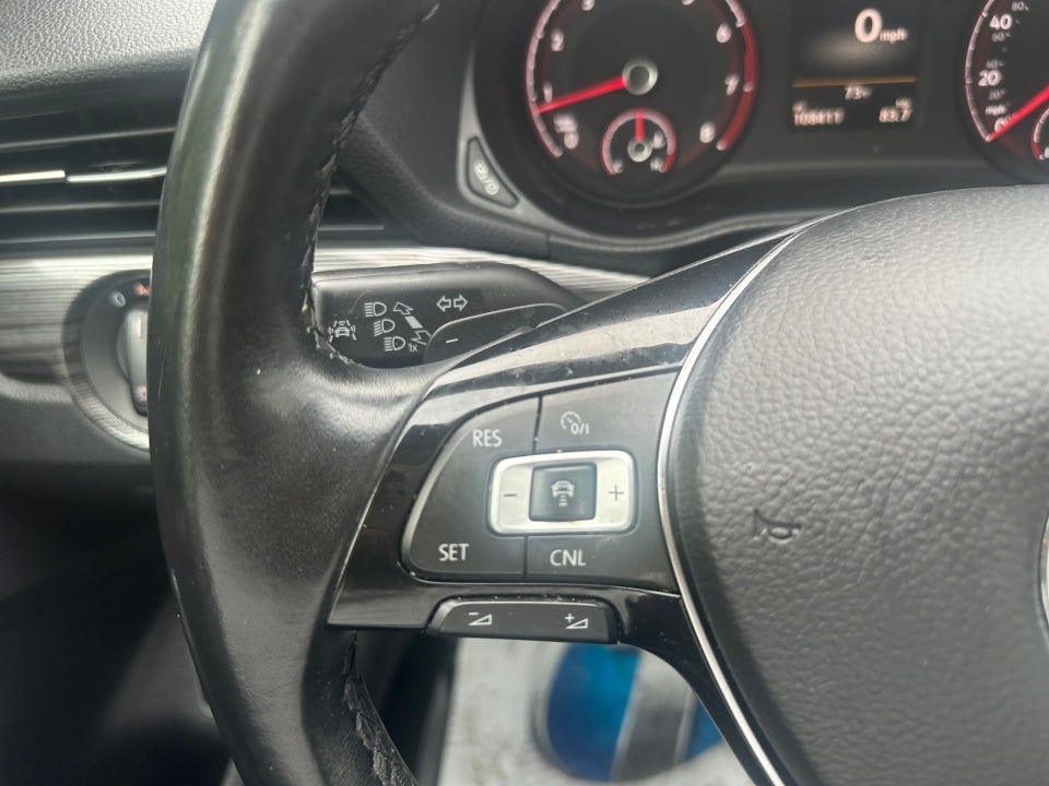 2021 Volkswagen Passat 2.0T R-Line