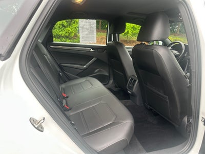 2021 Volkswagen Passat 2.0T R-Line