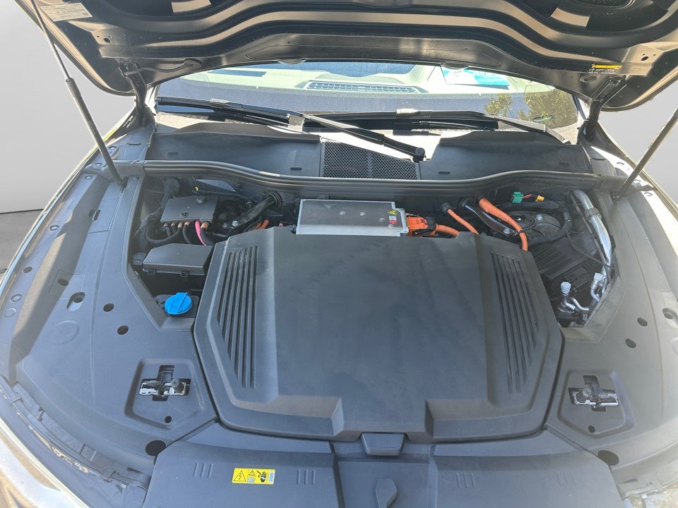 2024 Audi Q8 e-tron Premium Plus
