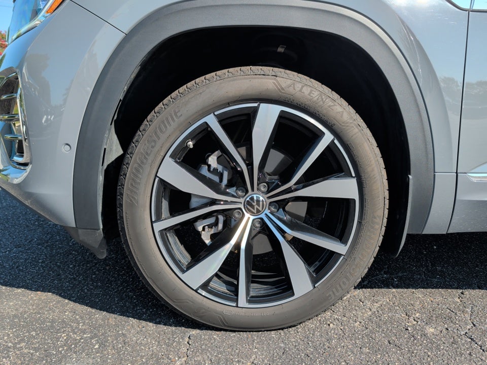2025 Volkswagen Atlas Cross Sport 2.0T SEL Premium R-Line