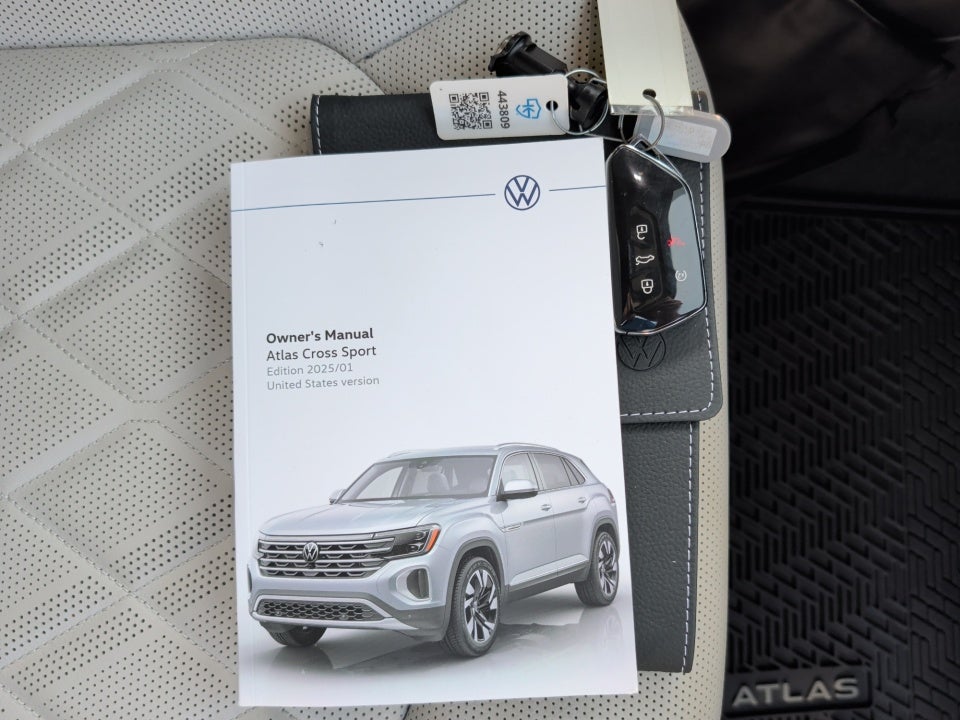 2025 Volkswagen Atlas Cross Sport 2.0T SEL Premium R-Line