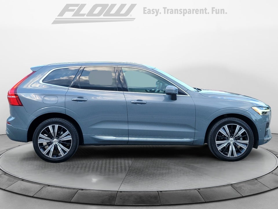 2023 Volvo XC60 Plus Bright Theme