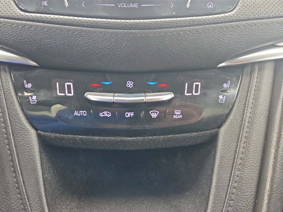 2018 Cadillac XT5 Premium Luxury