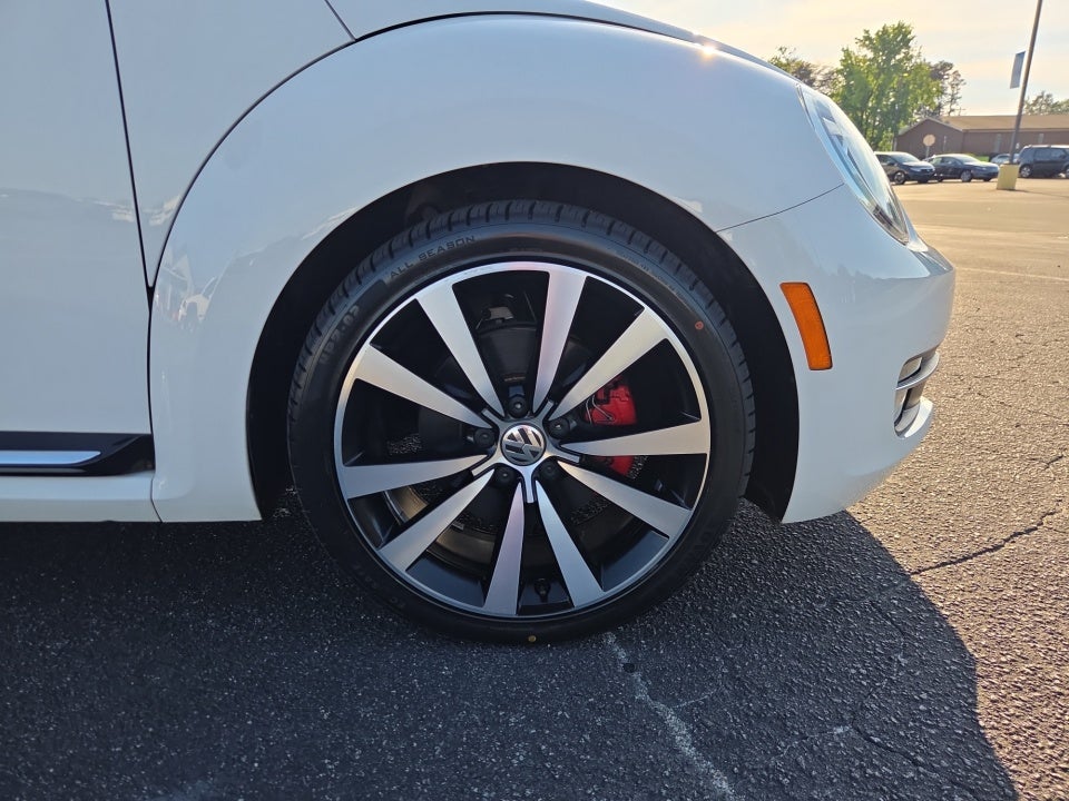 2012 Volkswagen Beetle 2.0T Turbo w/Sound/Nav PZEV