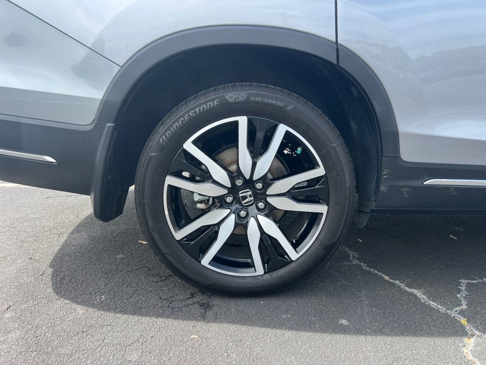 2021 Honda Pilot 2WD Touring 8 Passenger