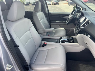 2021 Honda Pilot 2WD Touring 8 Passenger