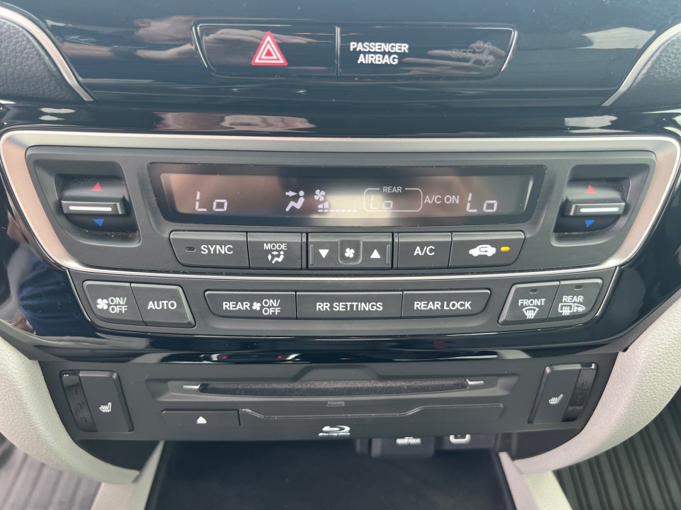 2019 Honda Pilot Touring 8-Passenger