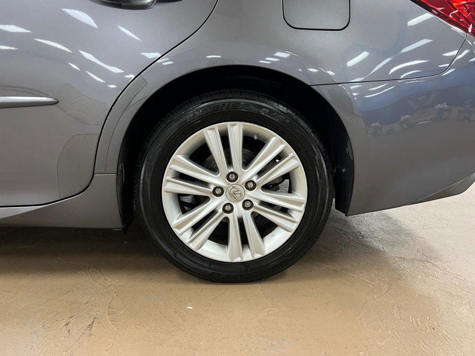 2014 Lexus ES 350 4dr Sdn