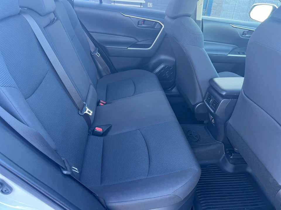 2019 Toyota RAV4 Hybrid LE