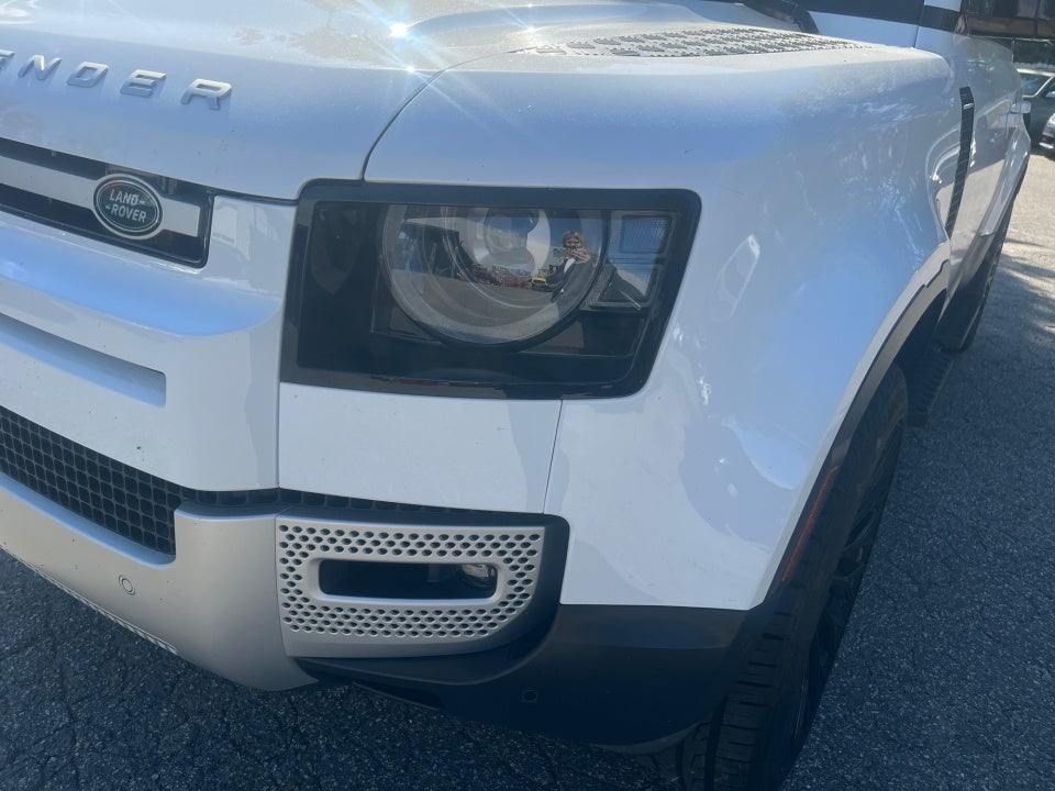 2025 Land Rover Defender 110 P400 S